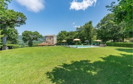 Rifugio sereno con piscina e giardino Rifugio sereno con piscina e giardino, Italia, %Text 1%