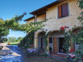 Moderna casa vacanze a Loro Ciuffenna con piscina Moderna casa vacanze a Loro Ciuffenna con piscina, Italy, %Text 1%