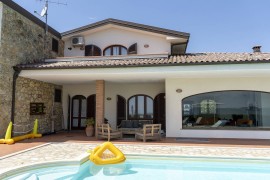 Villa con piscina privata, Wi-Fi e aria condizionata Villa con piscina privata, Wi-Fi e aria condizi, Italy, %Text 1%