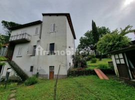 Vendita Villa unifamiliare in Località Quarata Arezzo. Buono stato, posto auto, con balcone, riscald, Italia, Arezzo