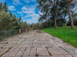 Vendita Villa unifamiliare in via della Casina Arezzo. Da ristrutturare, posto auto, con terrazza, r