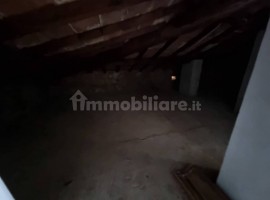 Vendita Villa unifamiliare in Località Rigutino Ovest Arezzo. Buono stato, posto auto, con terrazza,