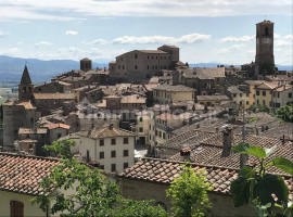 Vendita Appartamento Arezzo. Bilocale in via Piero della Francesca. Ottimo stato, posto auto, con ba