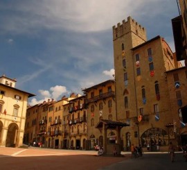 Vendita Appartamento Arezzo. Bilocale in via Piero della Francesca. Ottimo stato, posto auto, con ba