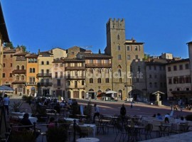 Vendita Appartamento Arezzo. Bilocale in via Piero della Francesca. Ottimo stato, posto auto, con ba