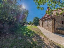 Vendita Rustico in Località Puliciano Arezzo. Ottimo stato, posto auto, 450 m², rif. 113194637 Vendi