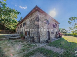 Vendita Rustico in Località Puliciano Arezzo. Ottimo stato, posto auto, 450 m², rif. 113194637 Vendi, Italia, Arezzo