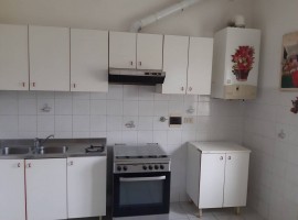 Vendita Appartamento Arezzo. Quadrilocale in via Isonzo 57/4. Ottimo stato, piano rialzato, riscalda