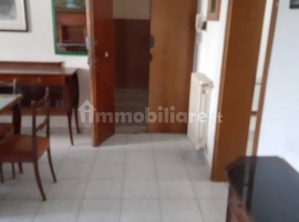 Vendita Appartamento Arezzo. Quadrilocale in via Isonzo 57/4. Ottimo stato, piano rialzato, riscalda