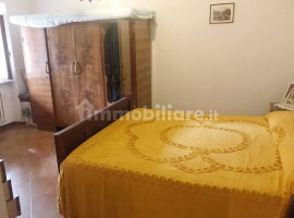 Vendita Casa colonica in Località San Firenze Arezzo. Da ristrutturare, posto auto, 400 m², rif. 728