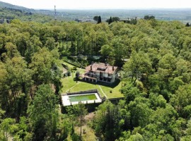 Vendita Villa unifamiliare in Località Bagnaia Arezzo. Da ristrutturare, posto auto, con terrazza, r