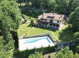 Vendita Villa unifamiliare in Località Bagnaia Arezzo. Da ristrutturare, posto auto, con terrazza, r