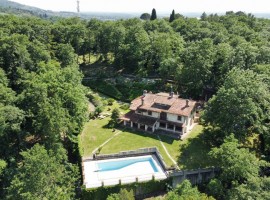 Vendita Villa unifamiliare in Località Bagnaia Arezzo. Da ristrutturare, posto auto, con terrazza, r