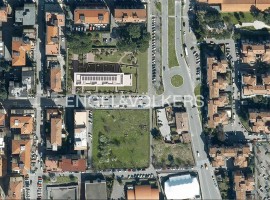 Vendita Appartamento Firenze. Quadrilocale in via del Gignoro. Nuovo, piano terra, posto auto, con t