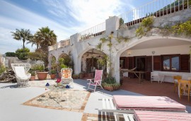 Terrazza sulla spiaggia: appartamento di 120mq con parcheggio e internet Terrazza sulla spiaggia: ap, Italia, Scilla, Costa Tirrenica Calabria