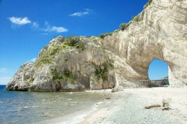 Appartamento 'Torre Mare - Antica Torre Del Porto' con vista mare, Wi-Fi e aria condizionata Apparta, Italia, Centola, Cilento