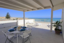 Appartamento sulla spiaggia con WiFi e aria condizionata Appartamento sulla spiaggia con WiFi e aria, Italia, Scicli, Provincia Di Ragusa