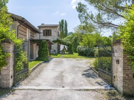 Villa affascinante con piscina a Melle Villa affascinante con piscina a Melle, Italia, Fermignano, Valle Del Metauro