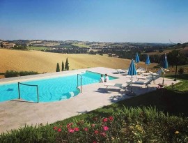 Villa per 9 persone con piscina Villa per 9 persone con piscina, Italia, Ostra, Provincia Di Ancona