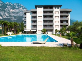 Standard, Italia, Riva Del Garda, Prealpi Gardesane