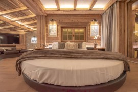 'Le Chalet Suite' con vista lago, terrazza privata e Wi-Fi, Italy, Teola, Livigno