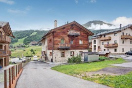 Appartamento Pet-Friendly Mele Baitel li Pigna con vista sulle montagne, giardino e Wi-Fi, Italy, Livigno (borgo), Livigno