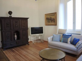 Stylish old town flat in a top location in the Ticino capital - ideal for a city holiday or long-ter