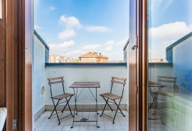 Cozy Studio W/Parking 5 min walk from the bus stop, Italia, Milano, Provincia di Milano