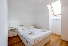 New! Apt ristrutturato con 2 terrazzi, Wifi & A/C!, Italia, Vigentino, Milano