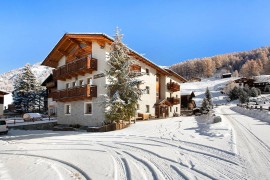 Appartamento 'Al Bait Da Marangona 4' con vista sulle montagne, giardino in comune e Wi-Fi, Italy, Livigno (Borgo), Livigno