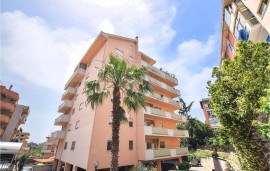 Appartamento vista mare con terrazza e parcheggio, Italia, Reggio Calabria, Provincia di Reggio Calabria