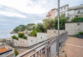 Cozy Apartment x4 - 300 m far from Isola Bella, Italia, Mazzarò, Taormina