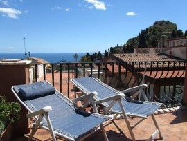 Appartamento sulla spiaggia: WiFi, A/C, Terrazza