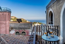 Casa Majorana - Sea view in city center