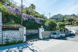 Casetta Amelia with Seaview by Wonderful Italy