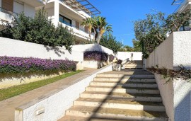 Appartamento vista mare con piscina, terrazza e parcheggio vicino alla spiaggia di Marina di Ragusa, Italia, Marina di Ragusa, Provincia di Ragusa