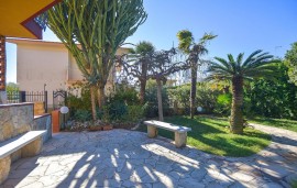 Accogliente appartamento vicino alla spiaggia di Porto Salvo con aria condizionata e parcheggio, Italia, Marina di Modica, Modica