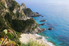 Casa Orto, per 2 persone, con piscina condivisa e accesso alla spiaggia, Italia, Faro Capo Vaticano, Provincia di Vibo Valentia