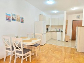 Elin Apartment