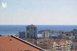 Appartamento con 2 camere da letto con vista sul mare \