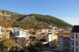 Appartamento con 1 camera da letto e vista mare \