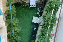 Appartamento con 1 camera da letto e balcone