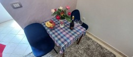 Lux Studio Apartment - 5min from the beach!