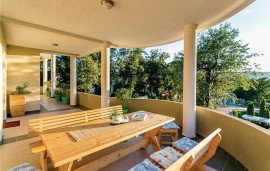 Appartamento vacanze per 8 persone con terrazza