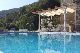 Villa D'amore mediteran romantic villa 5 min from sea 300m from Morinj beach