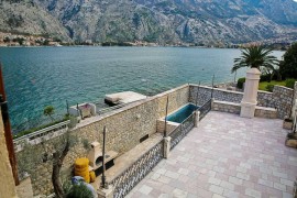 Grande villa di lusso sul lungomare con piscina privata per 10 persone, Montenegro, Kotor