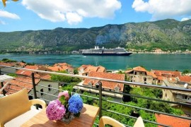 Studio with Balcony for 3 people