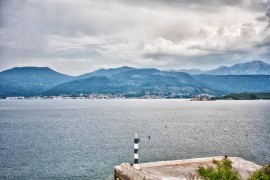 Camera vista mare in villa di lusso con spiaggia privata