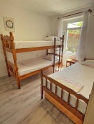 1-bedroom apartment with 3 beds + private parking