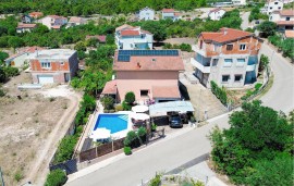 Casa vacanza per 8 persone con terrazza, Croatia, Bilice, Šibenik-Knin